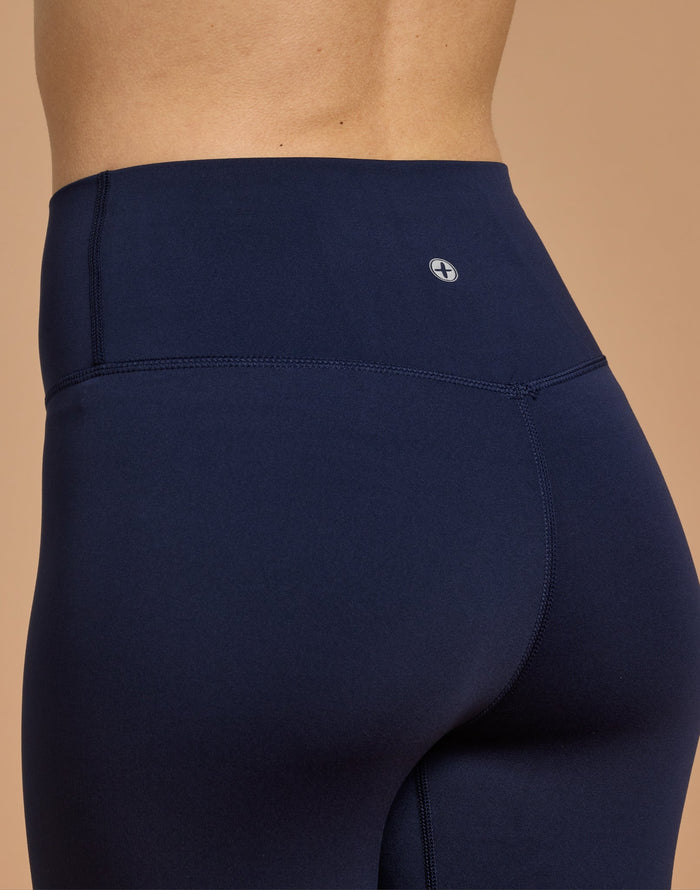 Day Kind 7/8 Legging in Twilight Navy