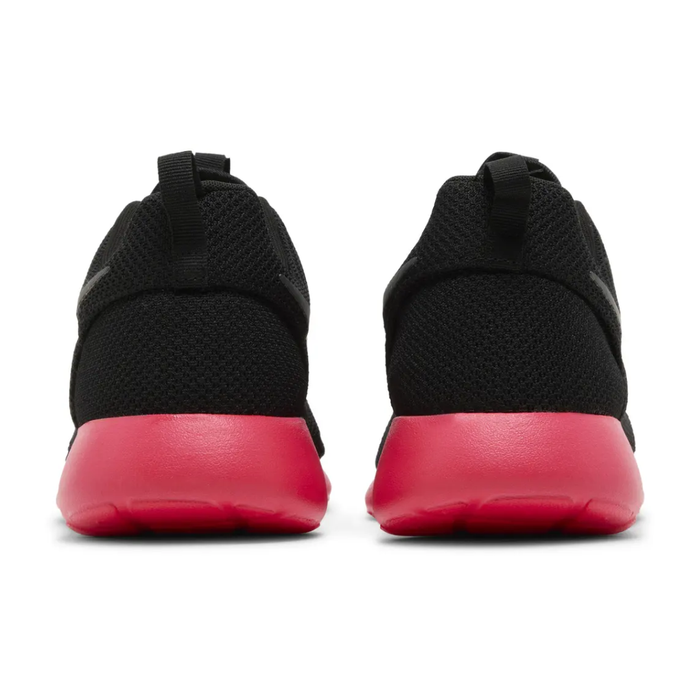 Nike Men’s Roshe One “Siren Red” Running Shoes – 511881-016