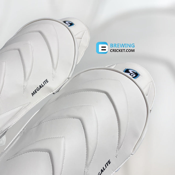 SG. Megalite - Wicket Keeping Pads