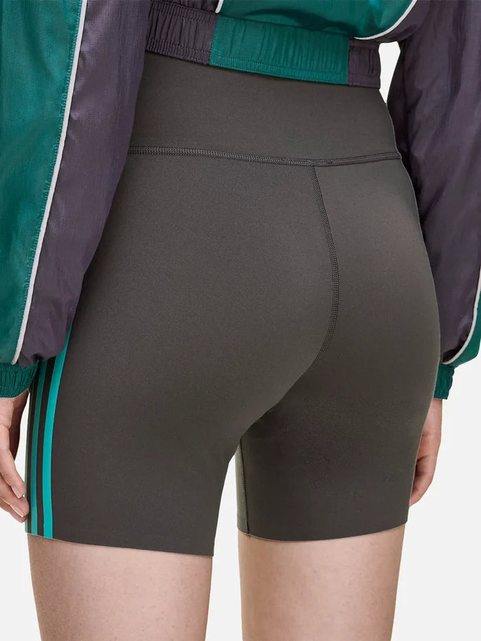 ADIDAS ORIGINALS Sporty & Rich x adidas Bike Short - Carbon - Uncategorized ŞORT
