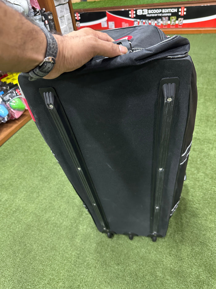 SS Ton Elite Pro - Trolley Kit Bags