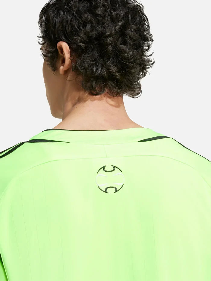 ADIDAS ORIGINALS Teamgeist Adicolor T-Shirt - Signal Green/Black - Uncategorized T-SHIRT