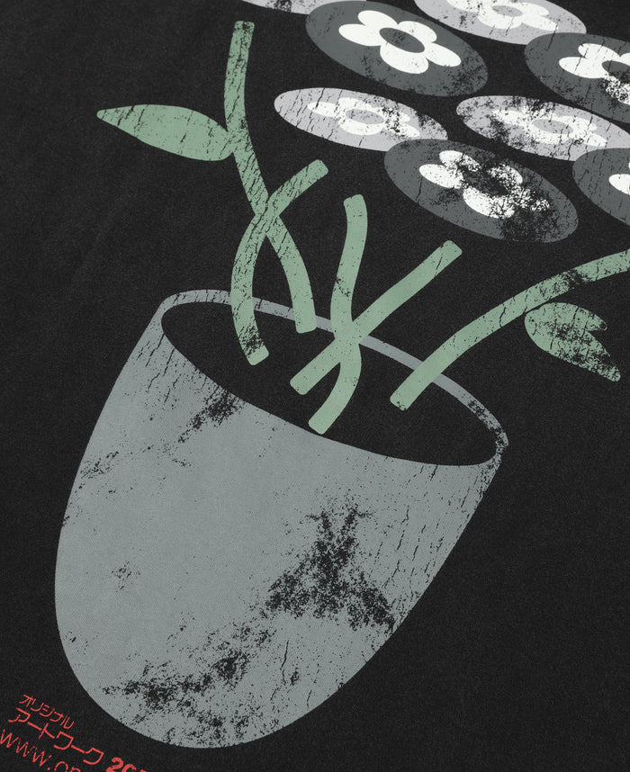 Va Classic Flower Bouquet T-Shirt (Black)