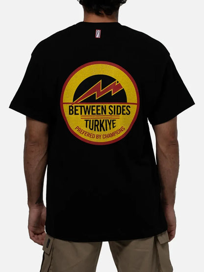 BETWEEN SIDES GT-Champ T-Shirt - Black - T-Shirts T-SHIRT