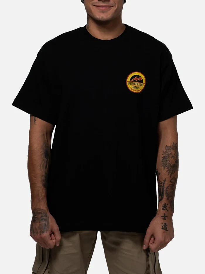 BETWEEN SIDES GT-Champ T-Shirt - Black - T-Shirts T-SHIRT