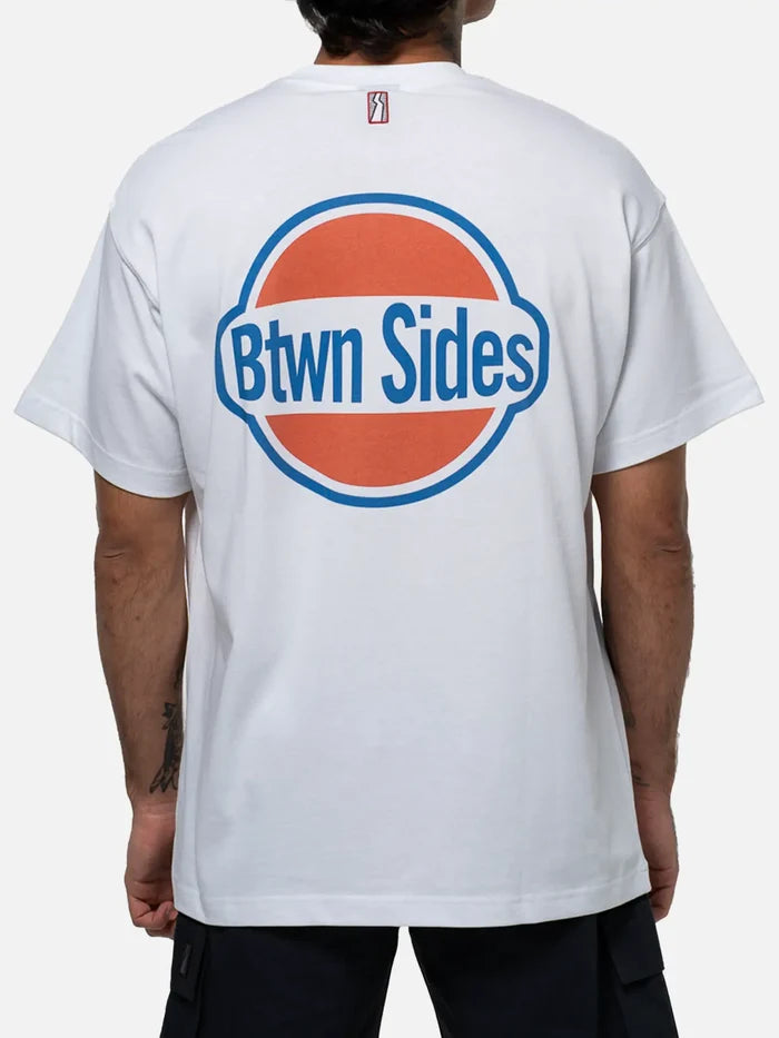 BETWEEN SIDES GT-Label T-Shirt - White - T-Shirts T-SHIRT