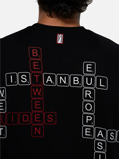 BETWEEN SIDES GT-Words T-Shirt - Black - T-Shirts T-SHIRT
