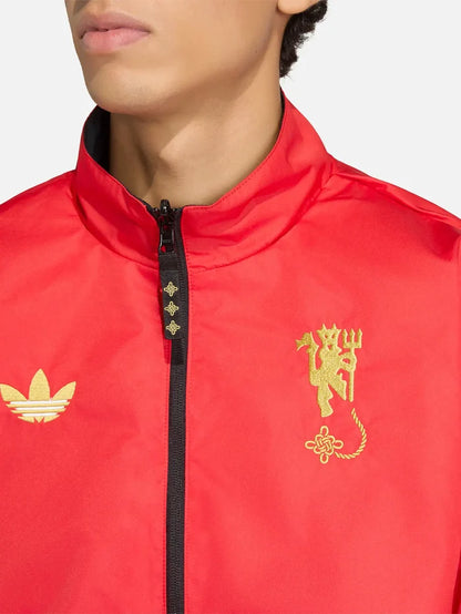 ADIDAS ORIGINALS Manchester United Cultural Story Reversible Jacket - Black/Better Scarlet - Track Jackets EŞOFMAN ÜSTÜ