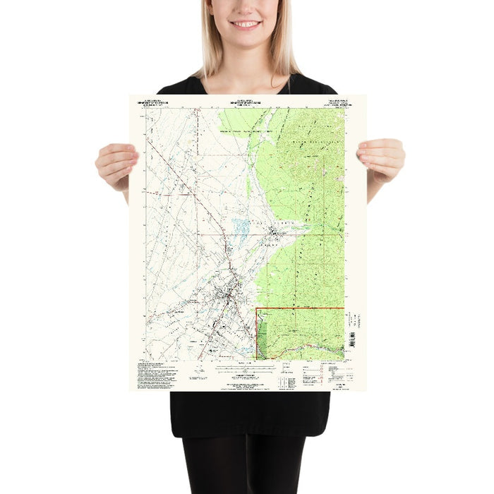 Map of Taos, New Mexico by USGS, 1995 – Taos Pueblo, Carson National Forest & Sangre de Cristo Mountains