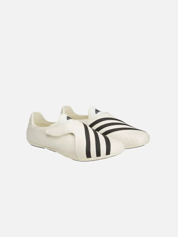 ADIDAS ORIGINALS Pharrell Williams x adidas Vario Flat Earth "Chalk White/Black" - Sneakers SNEAKER