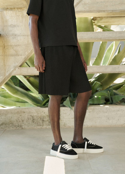 PLISSE SHORTS - BLACK