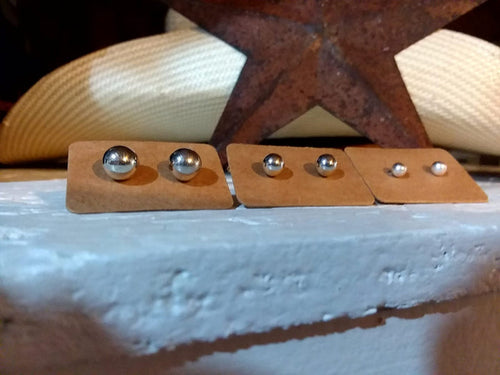 Silver Pearl Stud Earring