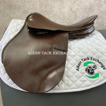 **SOLD** BT Crump Intimate Close Contact Jump Saddle, 17.5" Seat, Medium Wide Tree, Foam Panels