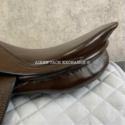 **SOLD** BT Crump Intimate Close Contact Jump Saddle, 17.5" Seat, Medium Wide Tree, Foam Panels