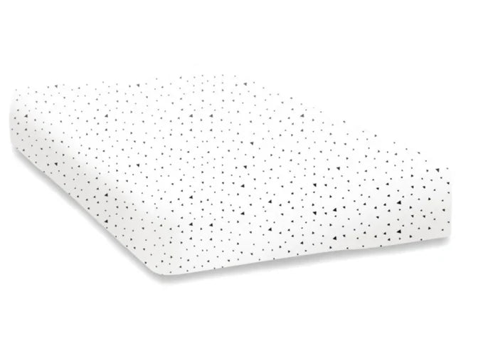 Tiny triangle baby fitted sheet