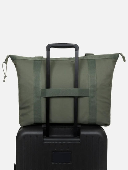 EASTPAK Travel Tote "Monotone Khaki" - Tote Bags ÇANTA