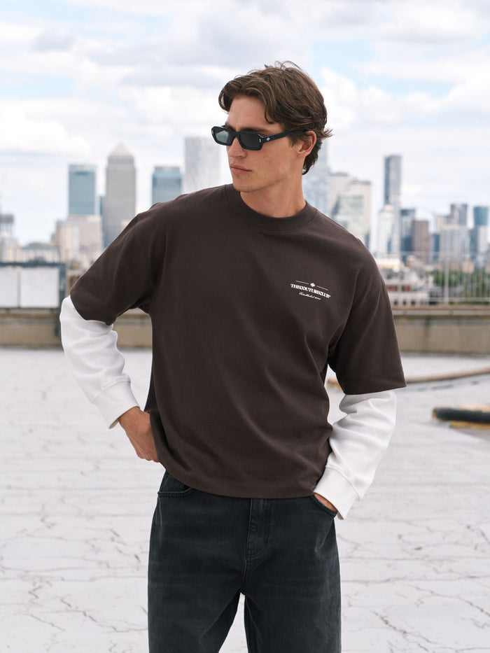 WAFFLE DOUBLE LAYER GRAPHIC T-SHIRT - BROWN