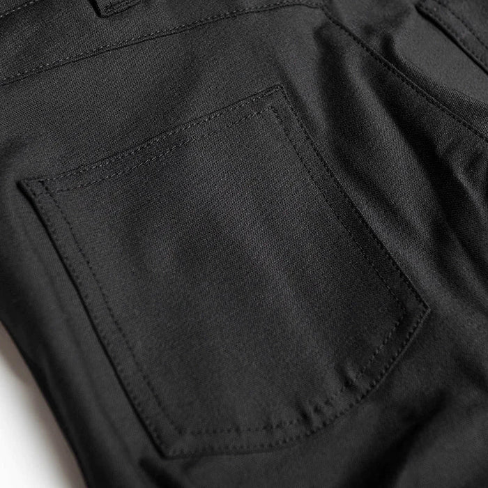 Women's Yoga Moto Pant: Description
The Speed and Strength® Comin’ In Hot™ Yoga Moto Pants are built with an AR300 Super Stre